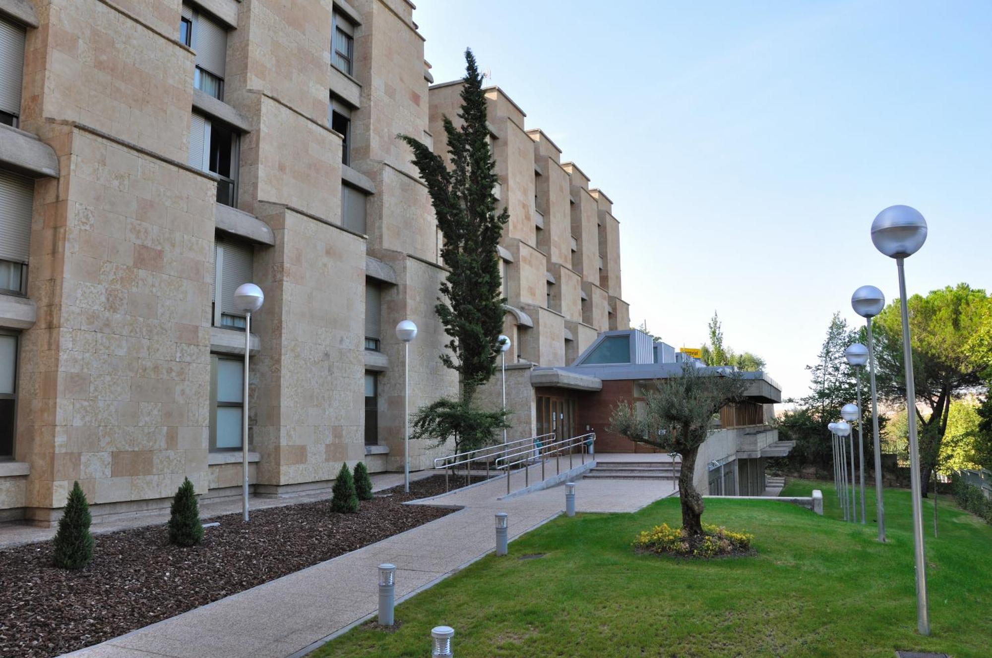 Residencia Universitaria Resa Hernan Cortes Salamanca Eksteriør bilde
